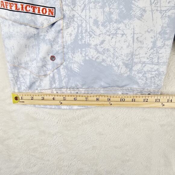 Affliction Board Shorts Mens 38 Gray White Cement Splatter AOP Logo Y2K Grunge - Picture 12 of 12